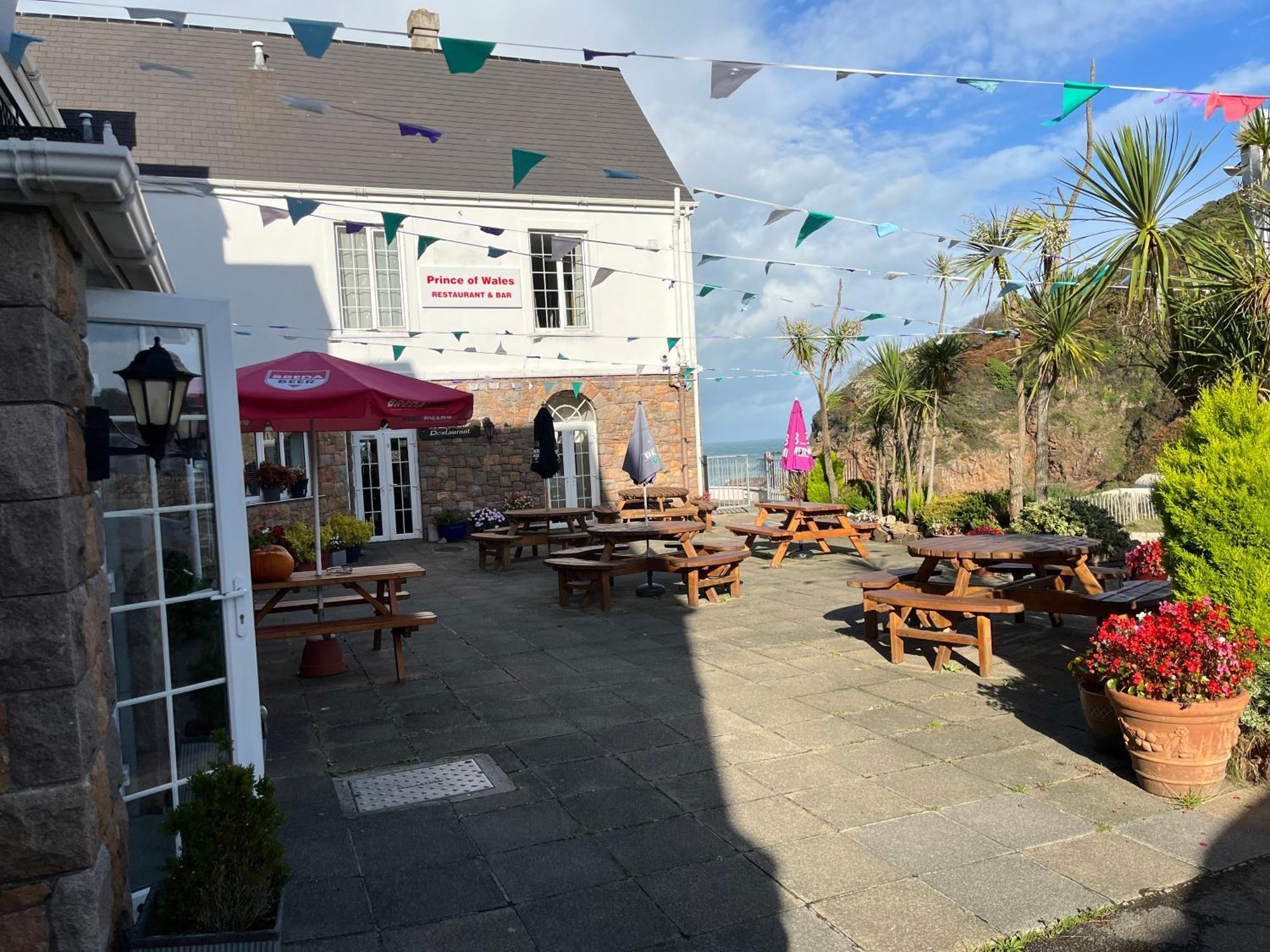The Prince Of Wales Hotel St Ouen's Exteriör bild