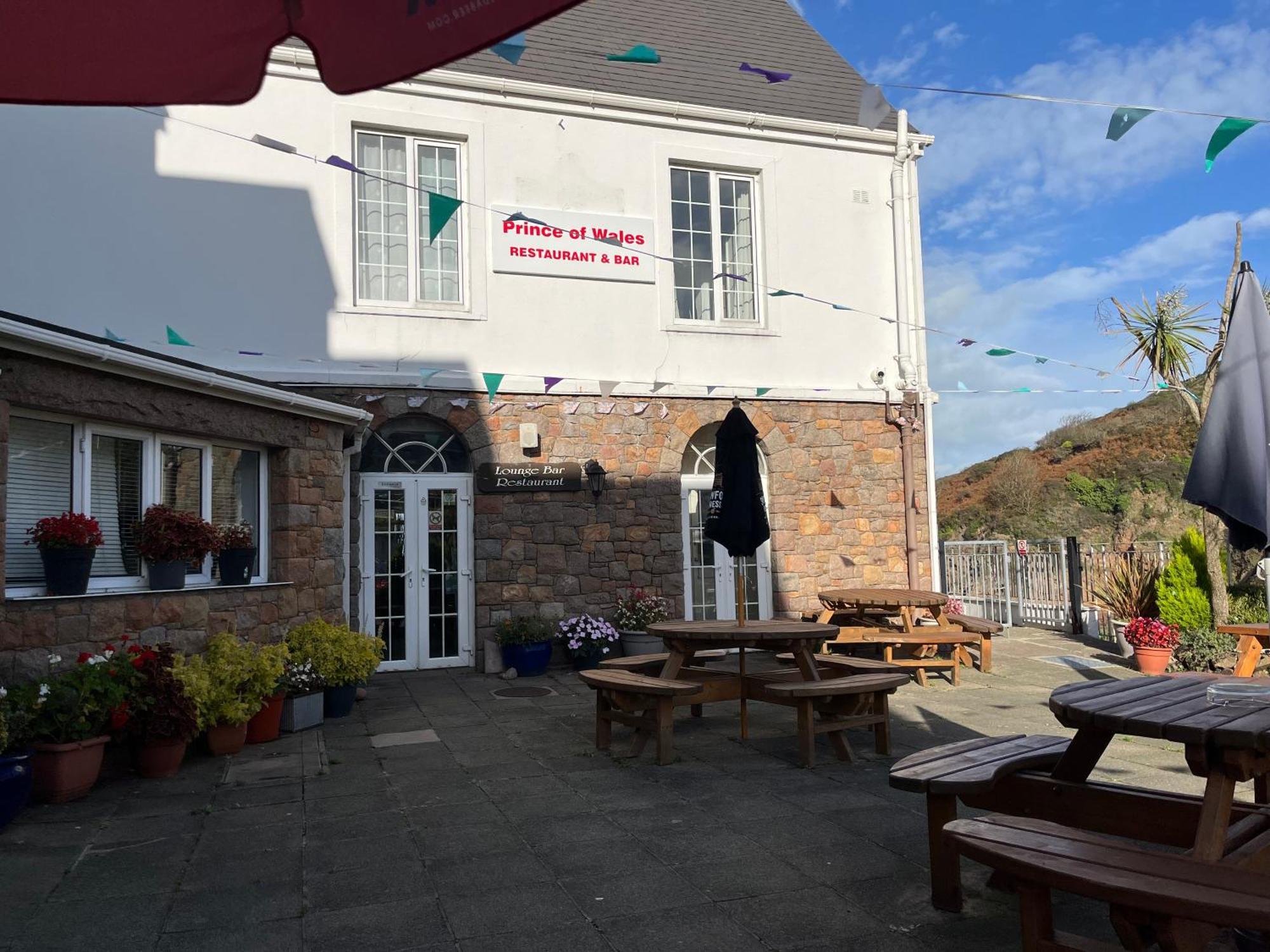 The Prince Of Wales Hotel St Ouen's Exteriör bild