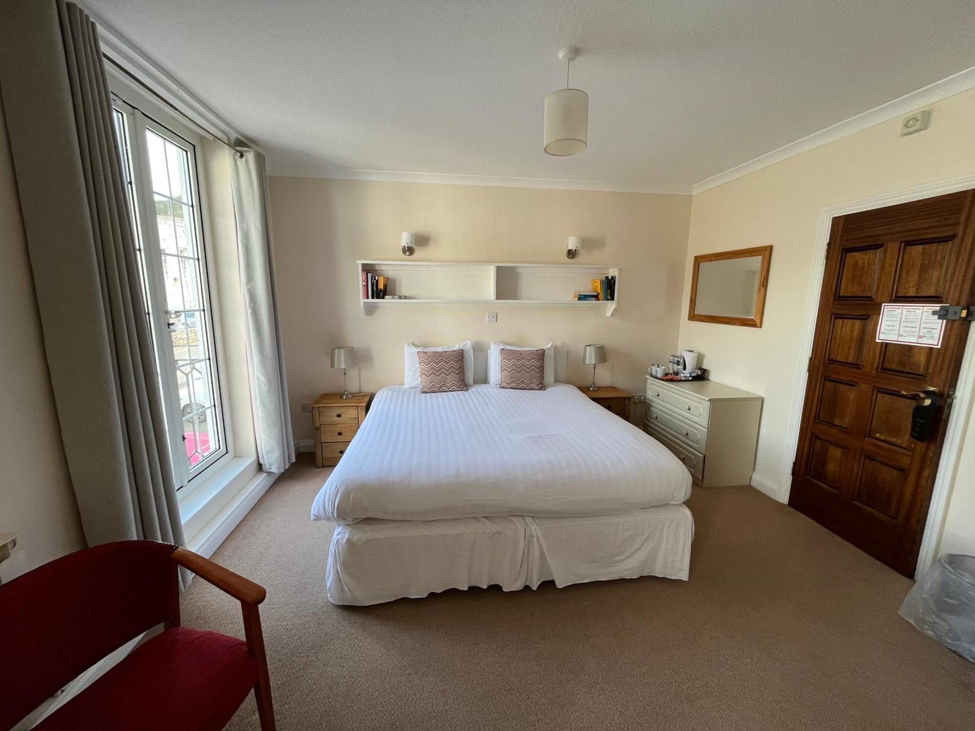 The Prince Of Wales Hotel St Ouen's Exteriör bild