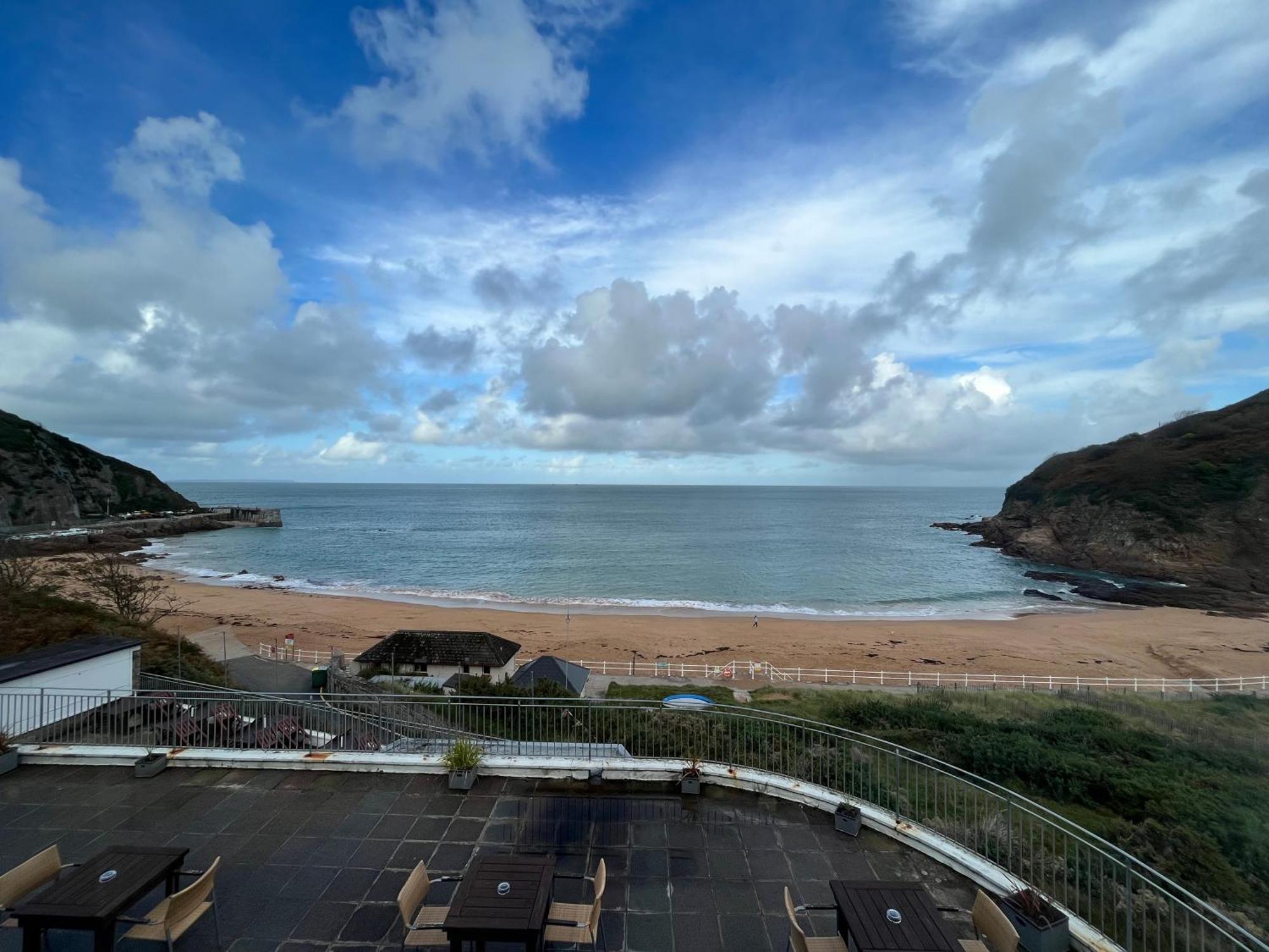 The Prince Of Wales Hotel St Ouen's Exteriör bild