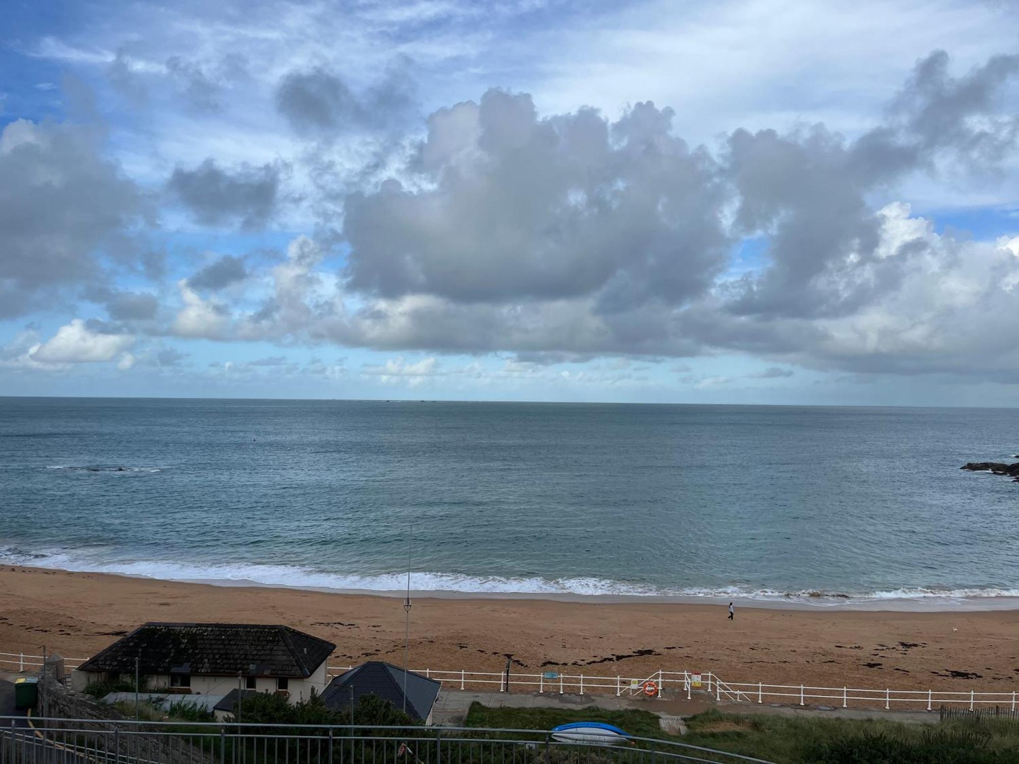 The Prince Of Wales Hotel St Ouen's Exteriör bild