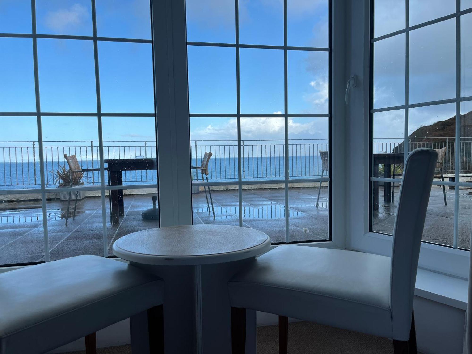 The Prince Of Wales Hotel St Ouen's Exteriör bild